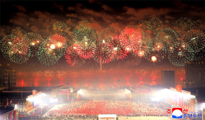 3-《새로운 승리를 향하여》(조선로동당 제9차대회 뜻깊게 기념)